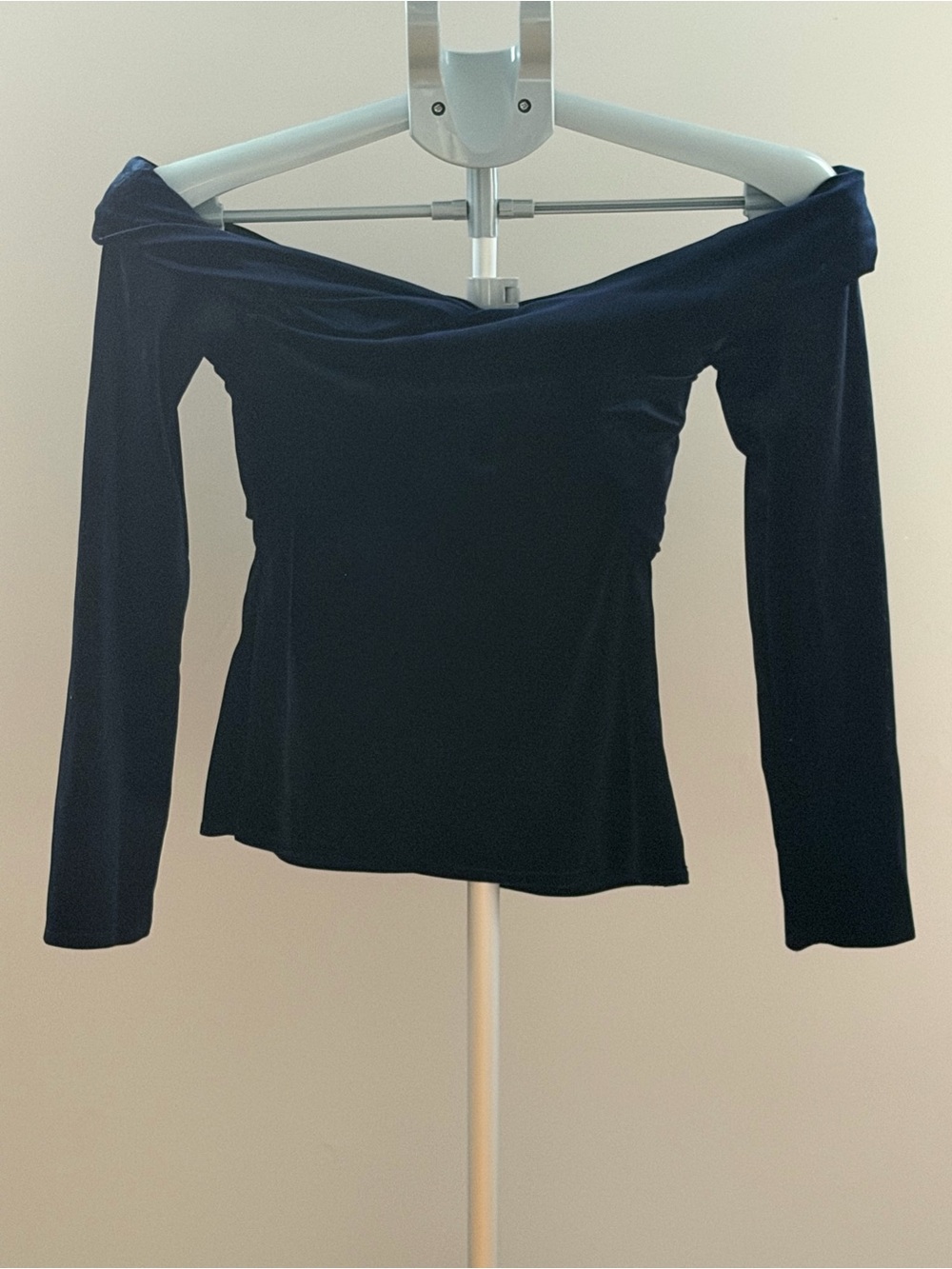 Zara Basic Velvet Off-Shoulder Top – Size M – Like New - Picture 3 of 7